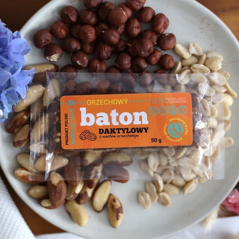 Baton daktylowy z masłem orzechowym